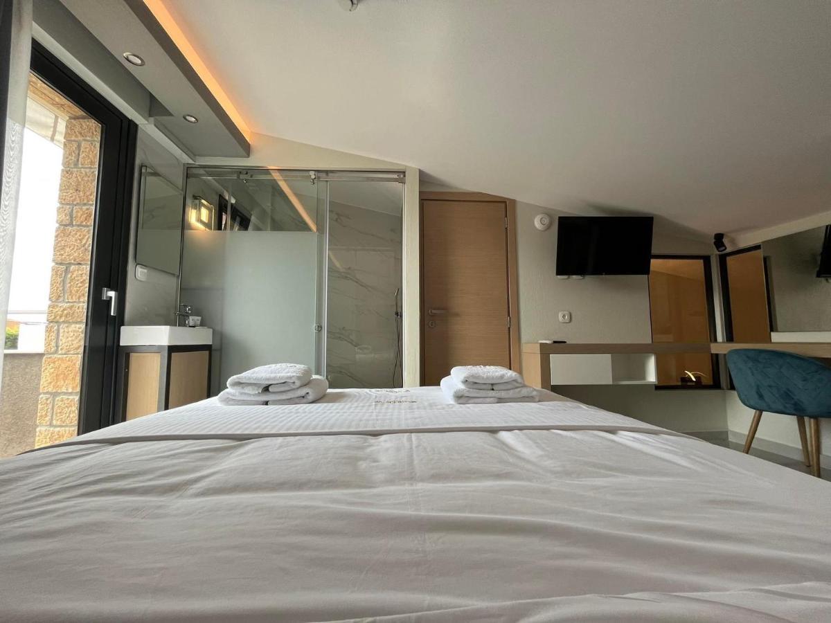 Artline Luxury Suites Флогита Экстерьер фото